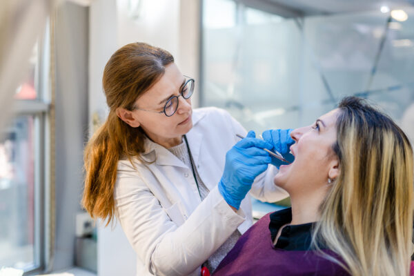 A Guide to Ins and Outs of Wisdom Tooth Removal Without Insurance